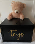 Load image into Gallery viewer, Speelgoedkist met naam - Toybox with name - L 60x40x40 cm